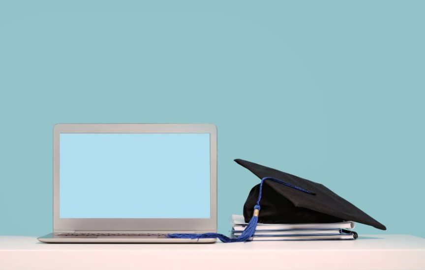 Why You Should Take Online Classes - Comparisonsmaster