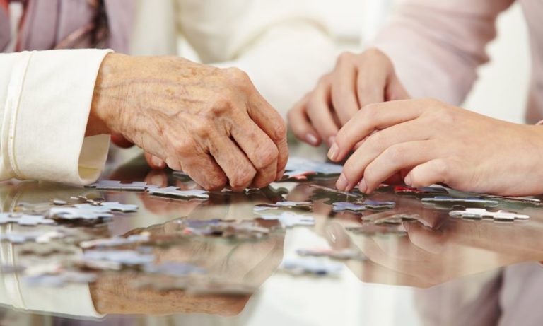 Best Puzzle Games For Seniors - Comparisonsmaster